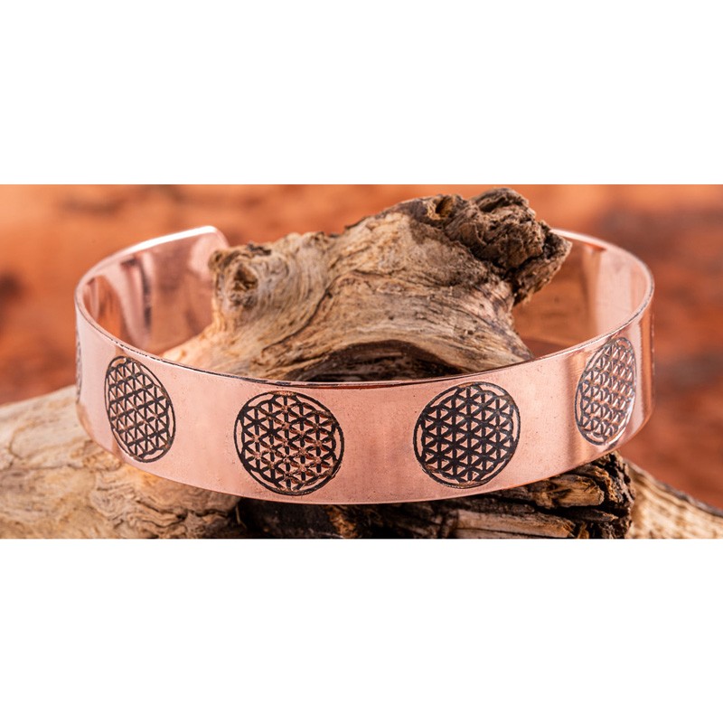 Kupferarmreif mit Blume des Lebens | mit 8 gravierten Lebensblumen