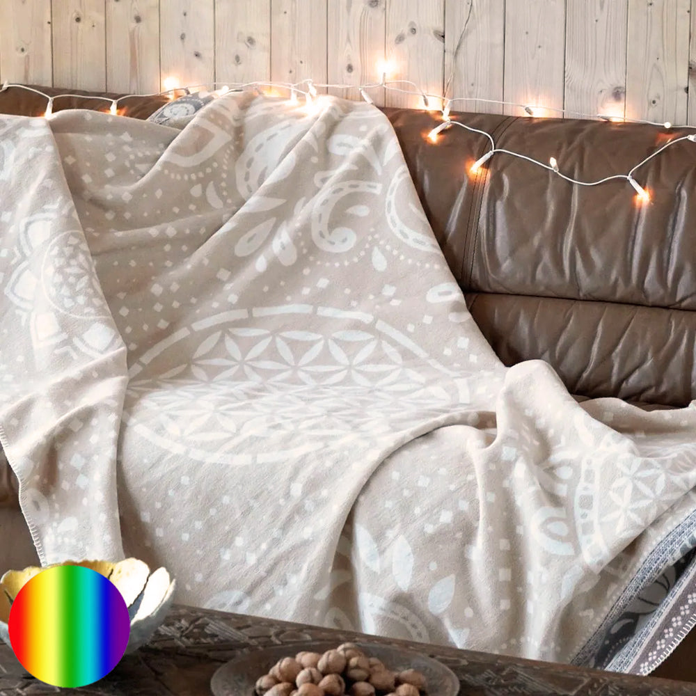 Spirit of OM Kuscheldecke natur-beige